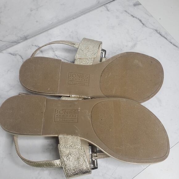 Jones New York blee gold metallic thong  sandals size 9M Wmns used - Picture 5 of 6